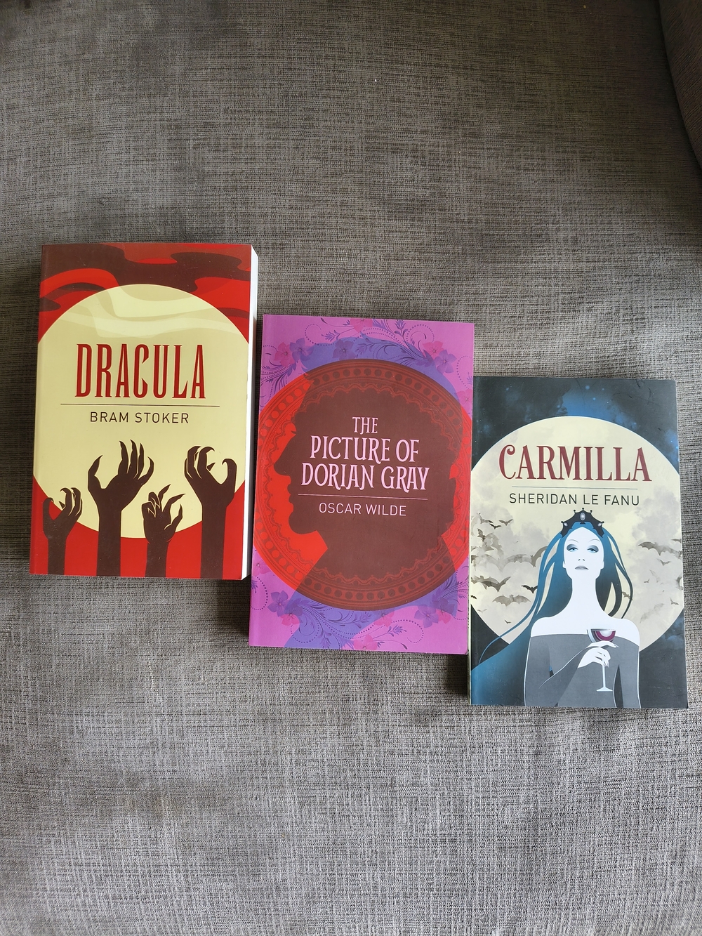 Gothic Horror Classics 3 Book Bundle Dracula Carmilla Dorian Gray